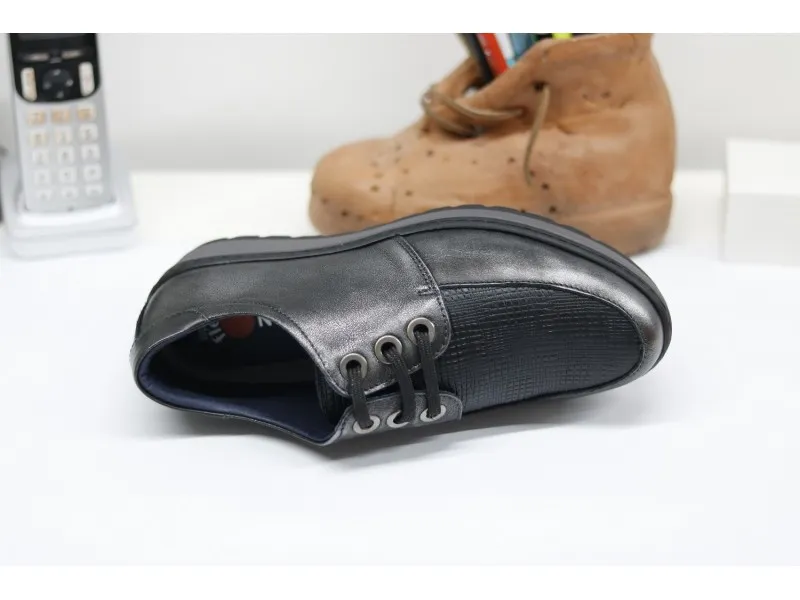 BLUCHER DE PIEL CON CUÑA NOTTON 2839 COLOR NEGRO