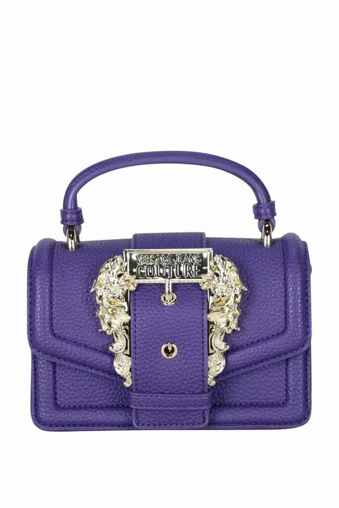 Bolso bandolera violeta con cadena y hebilla barroca