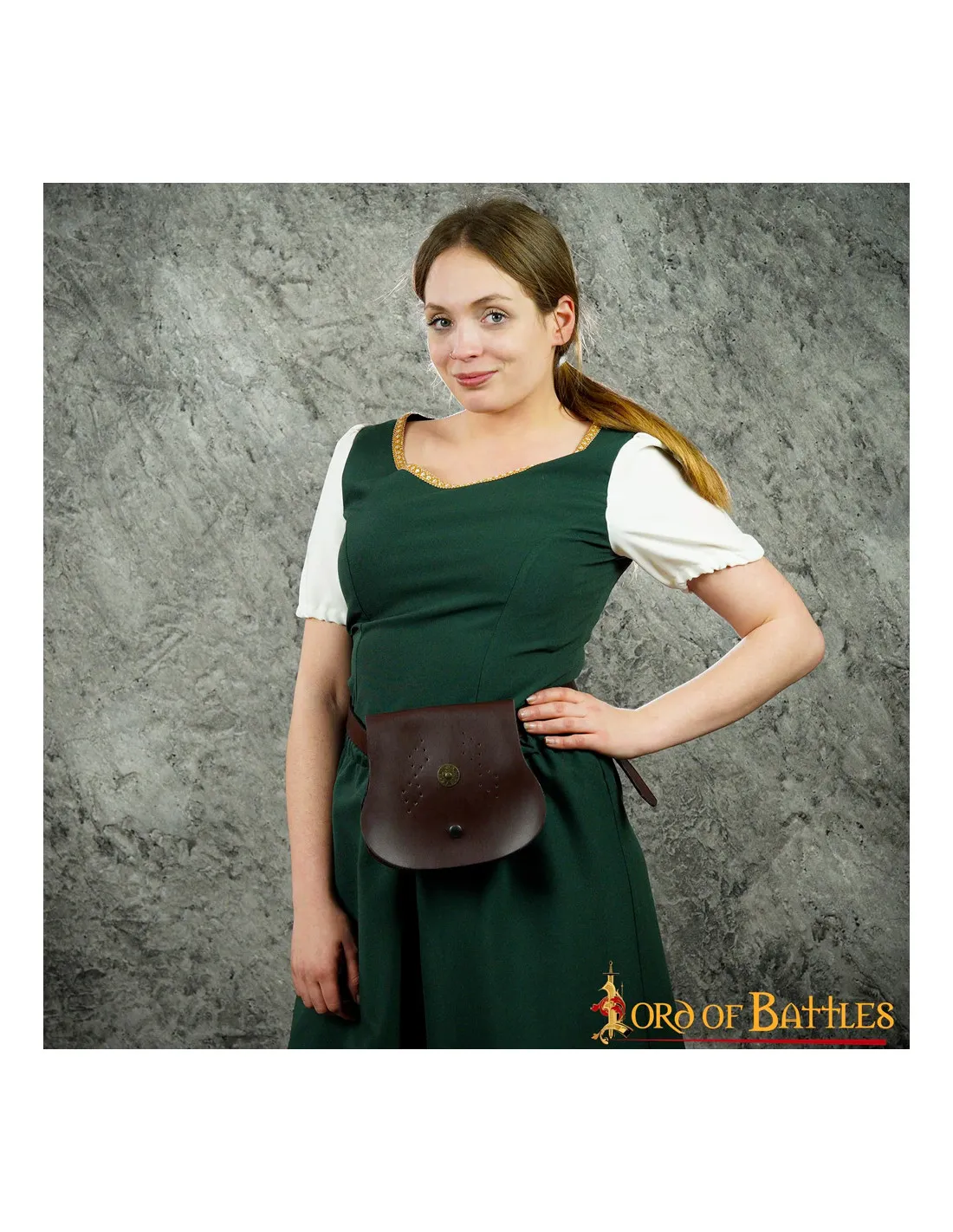 Bolso medieval redondo con chapa
