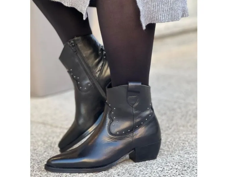 BOTIN CAMPERO DE PIEL VALKIRIA LOL SHOES EN COLOR NEGRO
