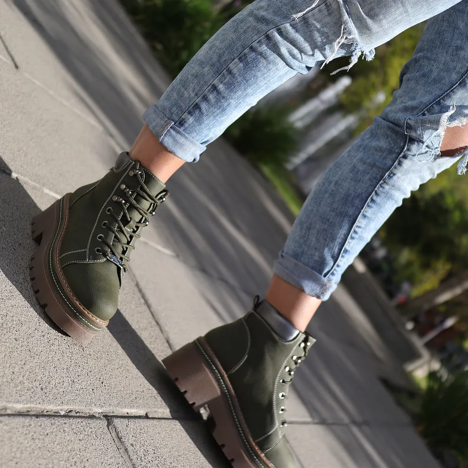 BOTíN MUJER VERDE 2219 MODA URBANOS