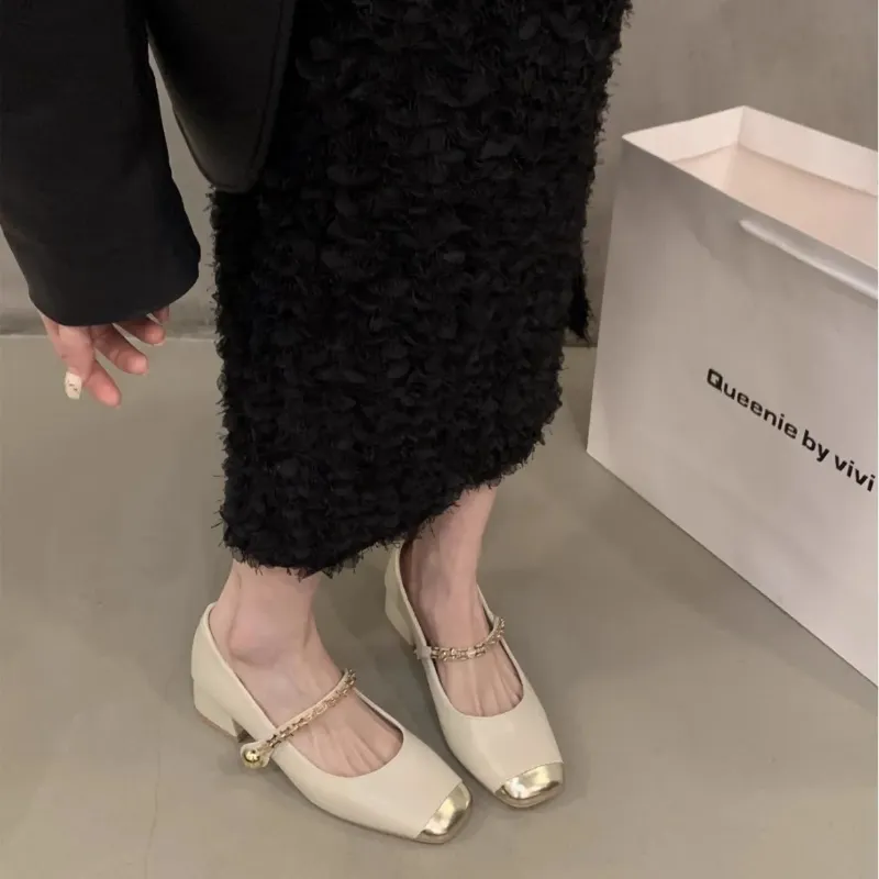 Cabeza cuadrada simple gruesa con temperamento zapatos individuales 2024 Patchwork de moda de primavera con zapatos de falda