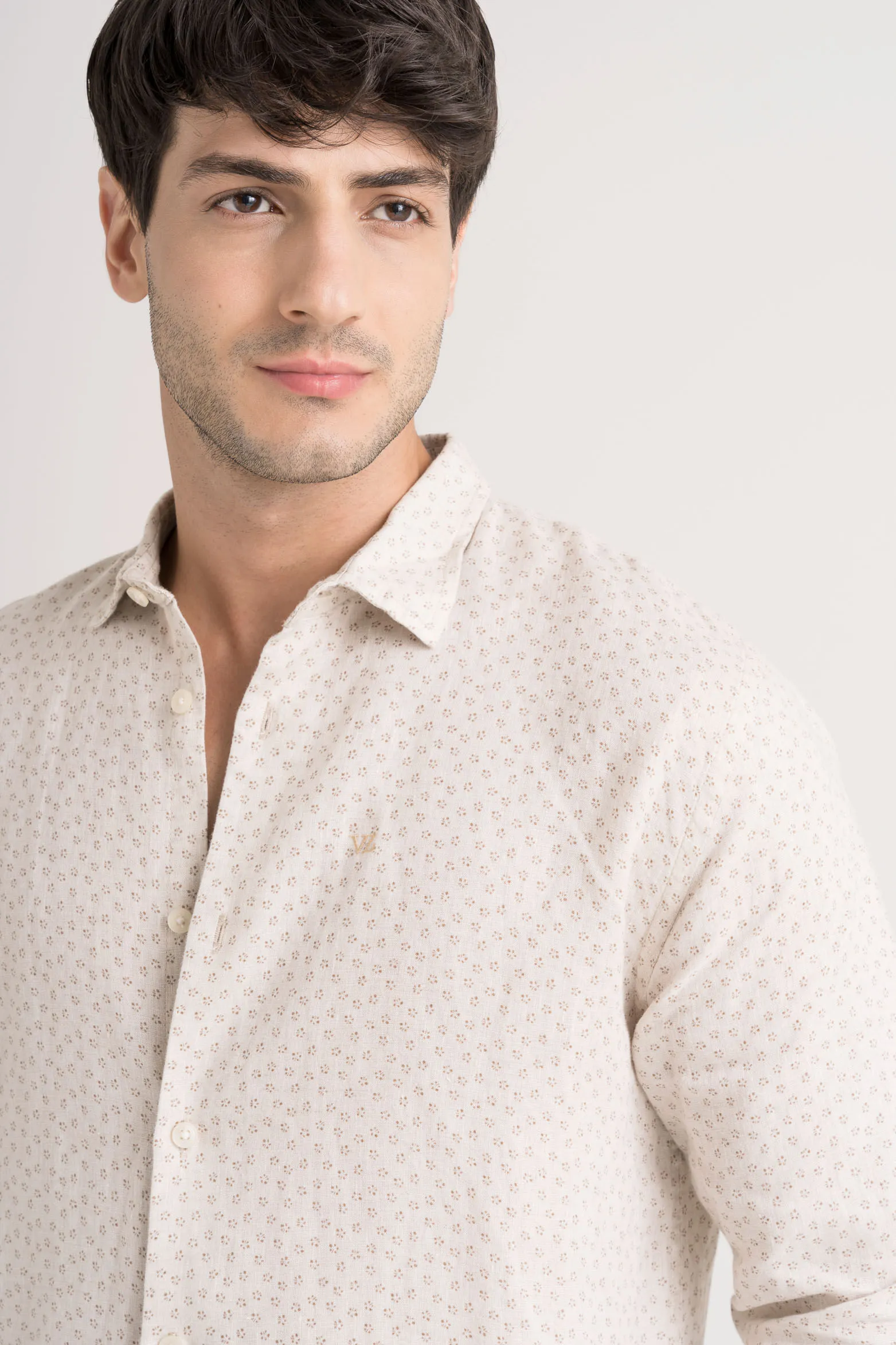 Camisa manga larga geranio en lino para hombre liviana