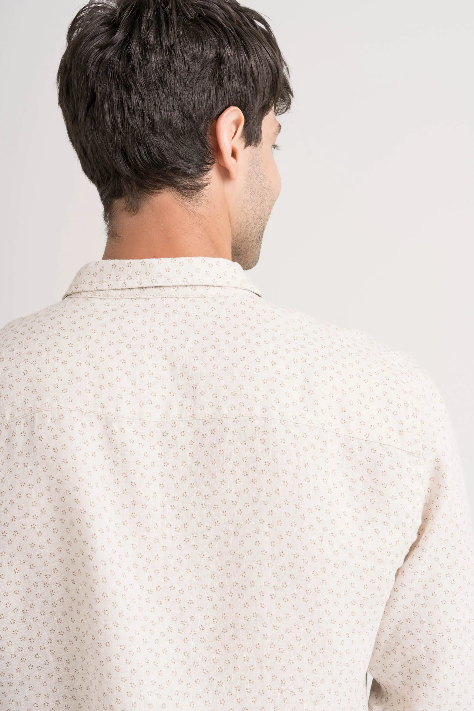 Camisa manga larga geranio en lino para hombre liviana