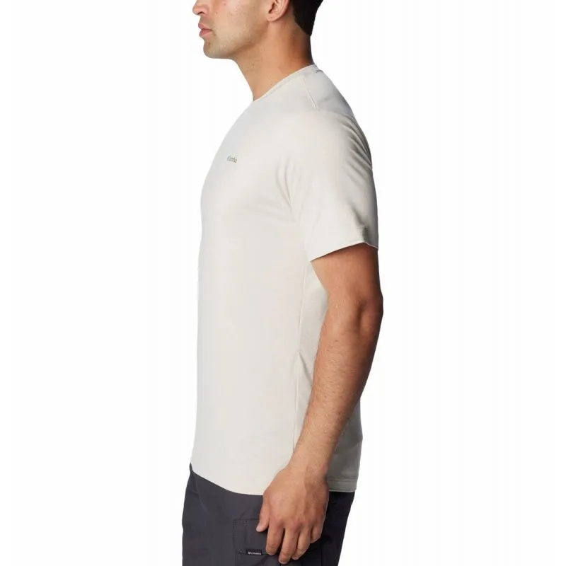 Camiseta Columbia Men's Kwick Hike Back Graphic (Dark Stone, Naturally Boundless)