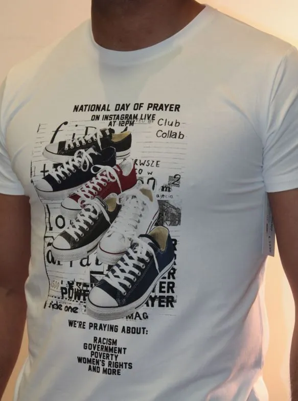 CAMISETA ORIGINAL HOBRE LOWCOSTMANIA 5415 BLANCA
