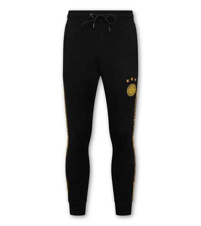 CHANDAL COMPLETO HOMBRE CON CAPUCHA  116513ZZG  NEGRO