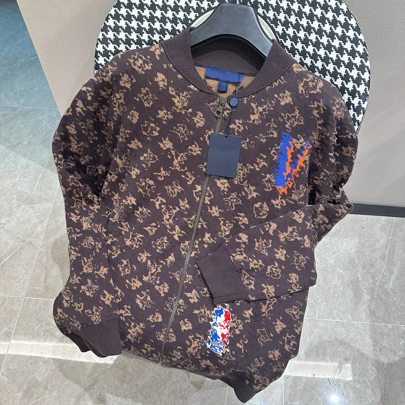 Diseñador de moda de lujo chaquetas para hombres letras bordadas en todo el cuerpo de la capa de invierno