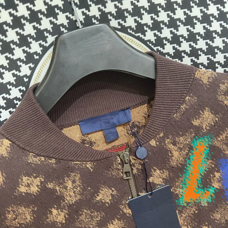 Diseñador de moda de lujo chaquetas para hombres letras bordadas en todo el cuerpo de la capa de invierno