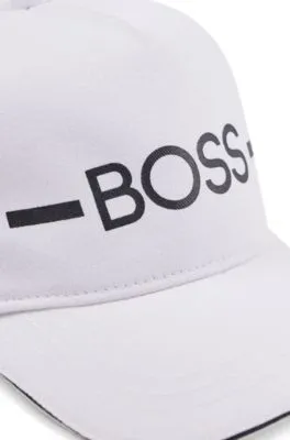 Gorra para niños en sarga de algodón con raya y logo
