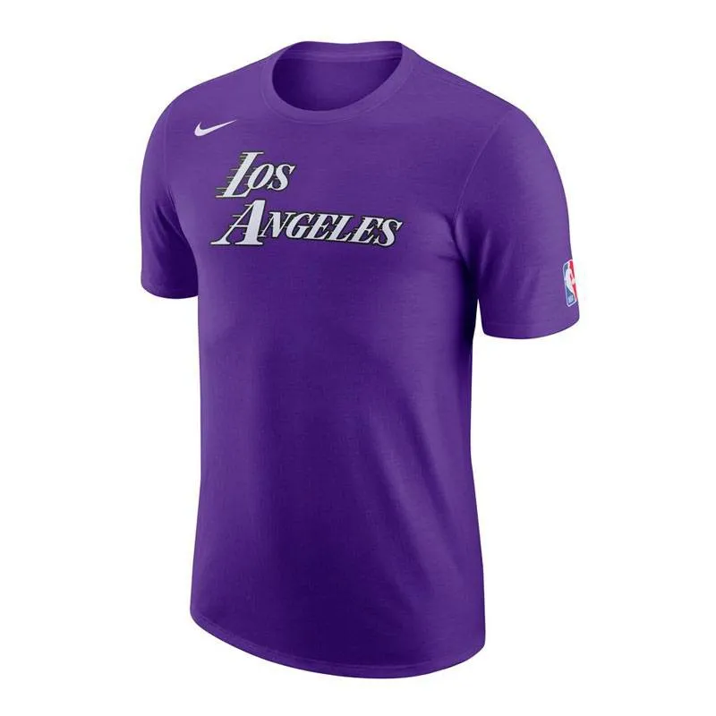 LOS ÁNGELES LAKERS CITY EDITION LOGO TEE 2223 MORADO