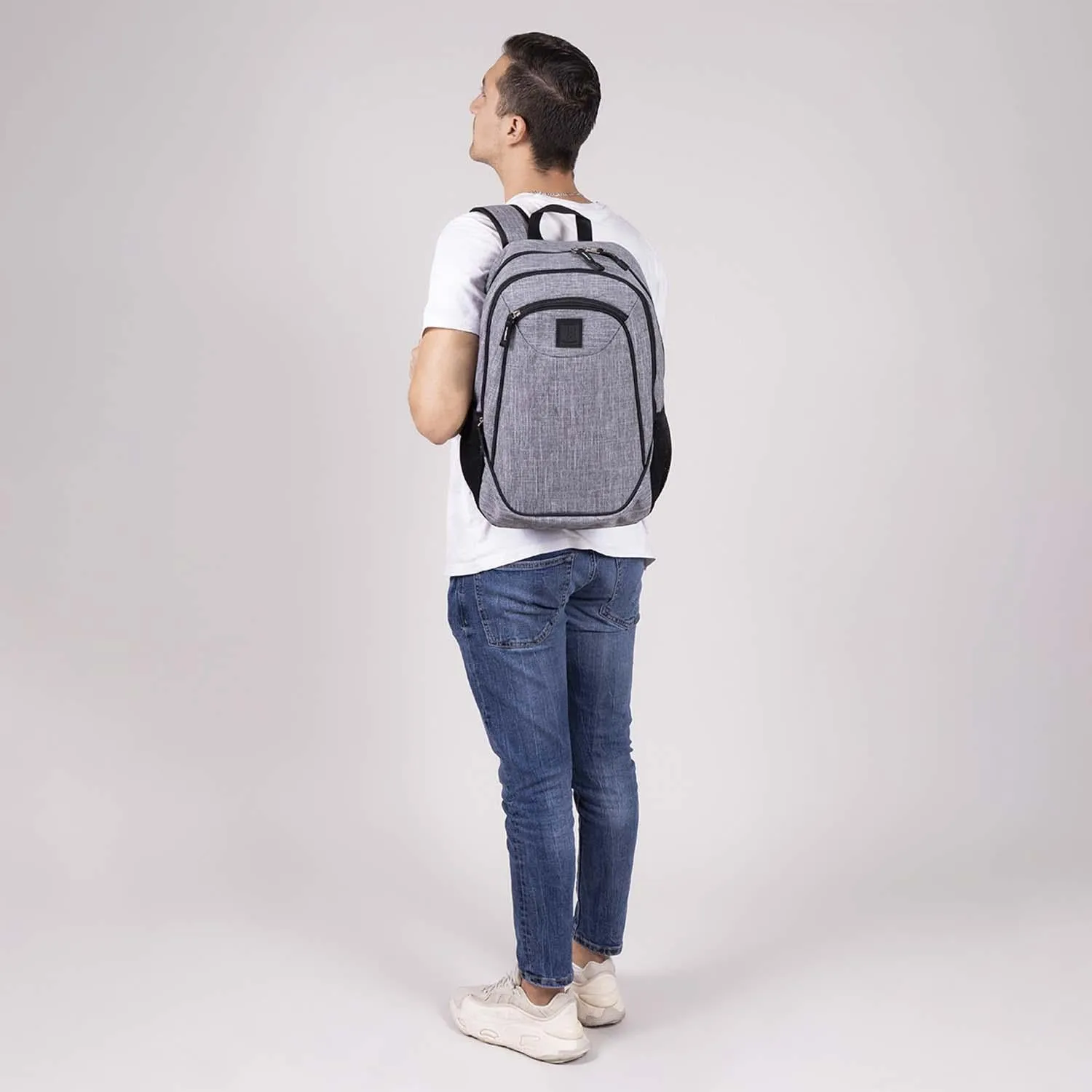Mochila Gris Para Laptop 1818 Hop