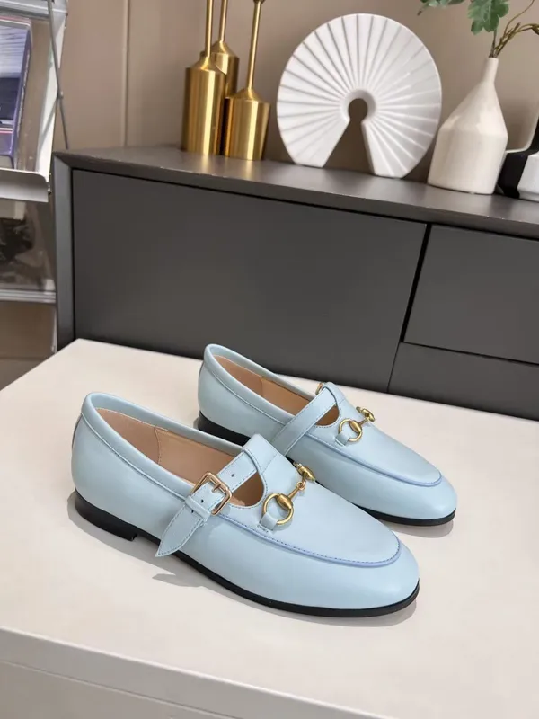 Mujeres zapatos de vestir plano 100% auténtico de cuero de vaca Hebilla de metal zapatos de diseñador de la dama de cuero Mulas 