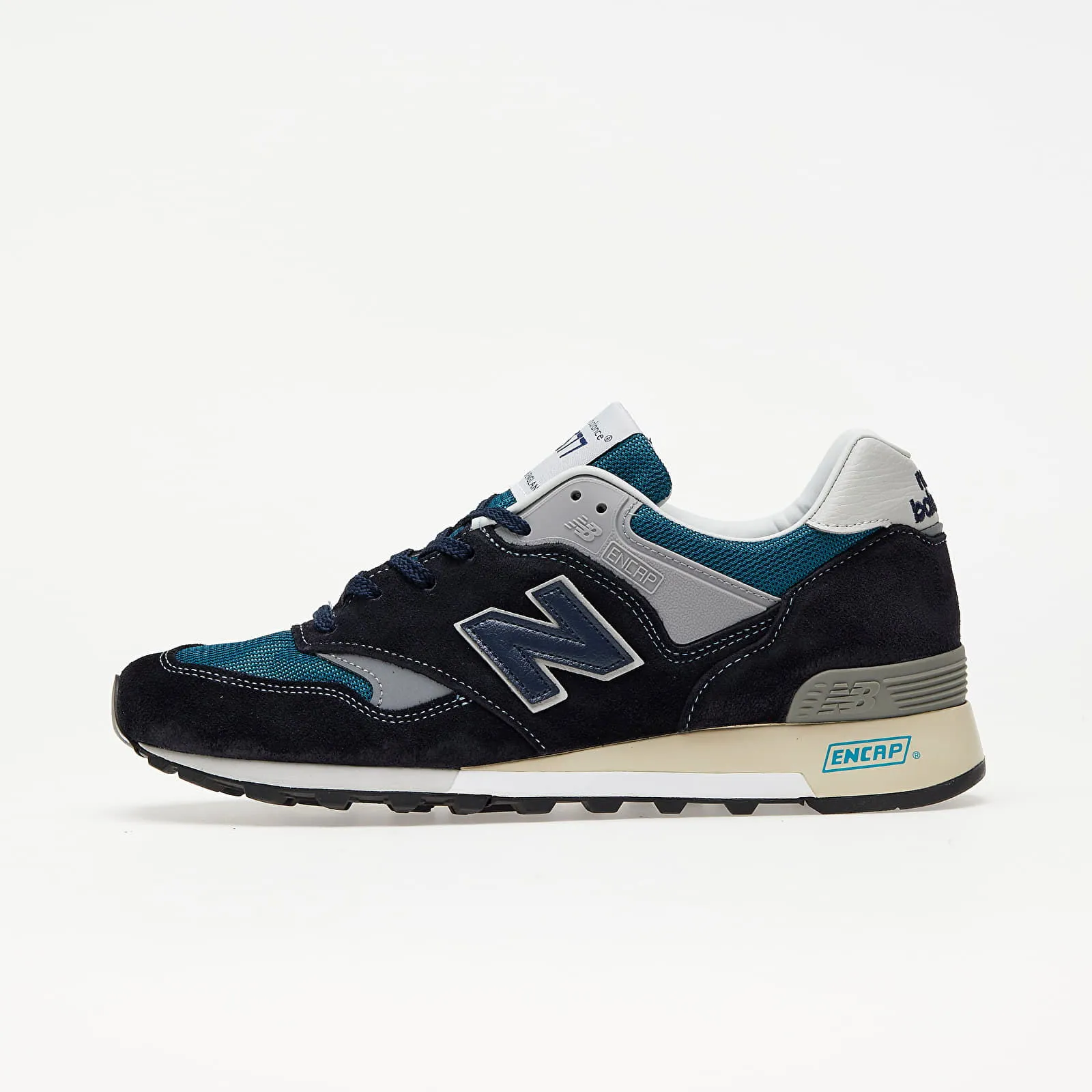 New Balance 577