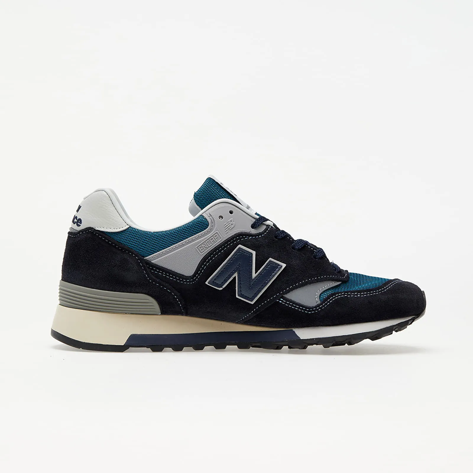 New Balance 577