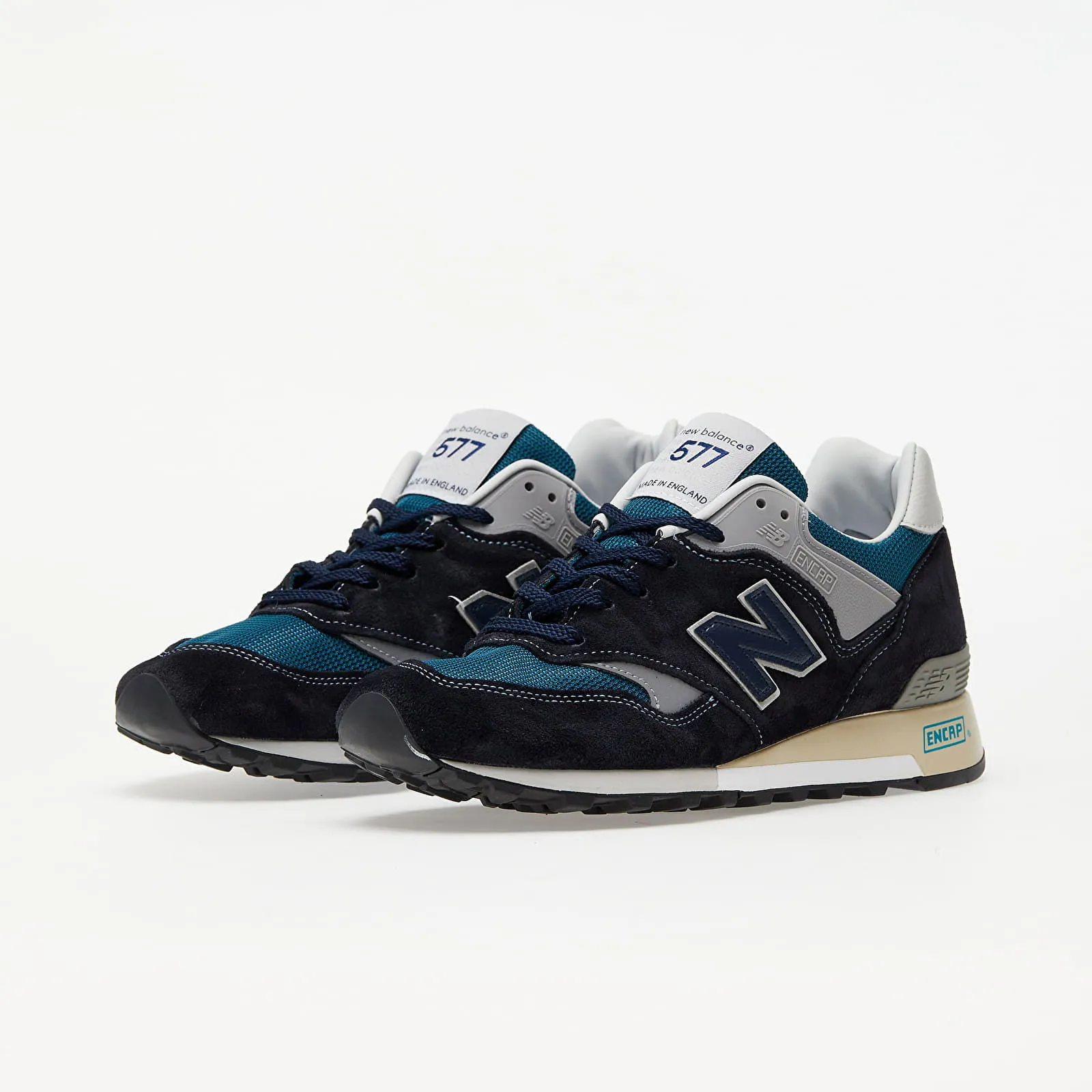 New Balance 577