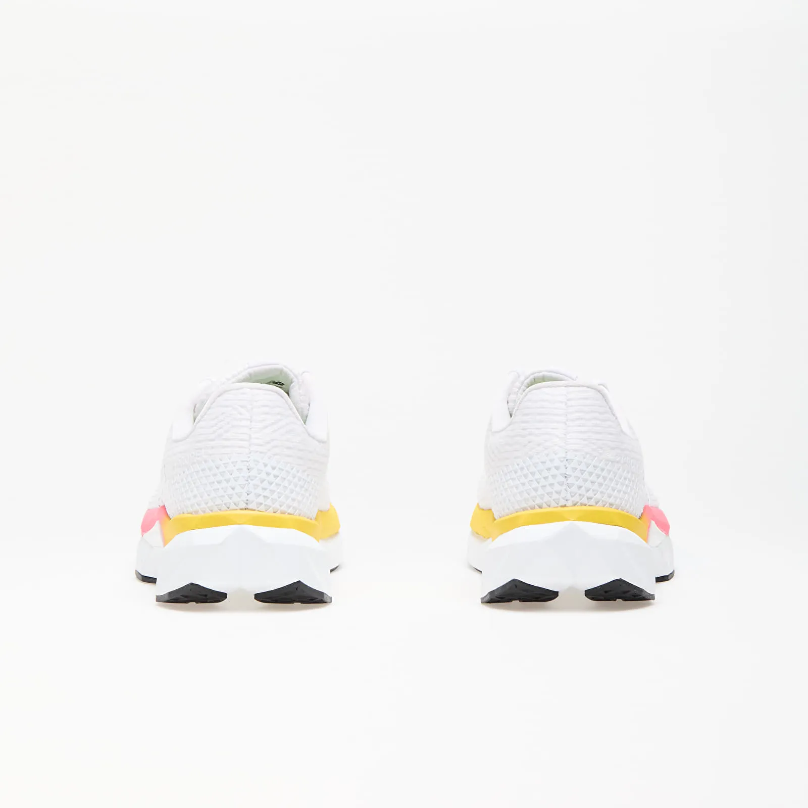 New Balance FuelCell Propel v5