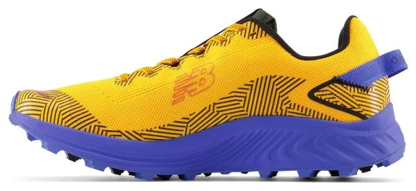 New Balance Zapatillas New Balance FuelCell Summit Unknown v4 Amarillo Azul Trail Running