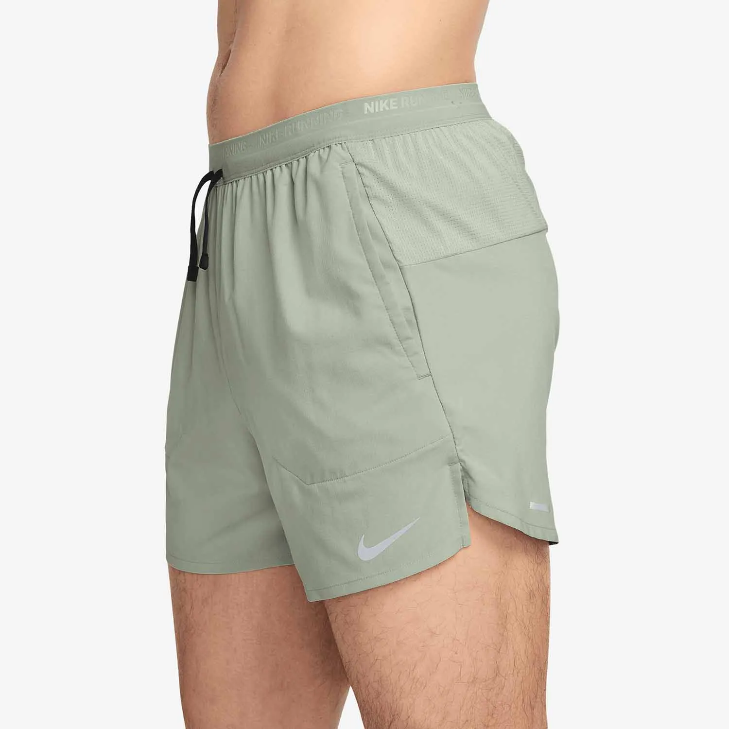 NIKE DRIFIT STRIDE 5IN SHORTS