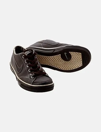 Nike Zapatilla nike marrón
