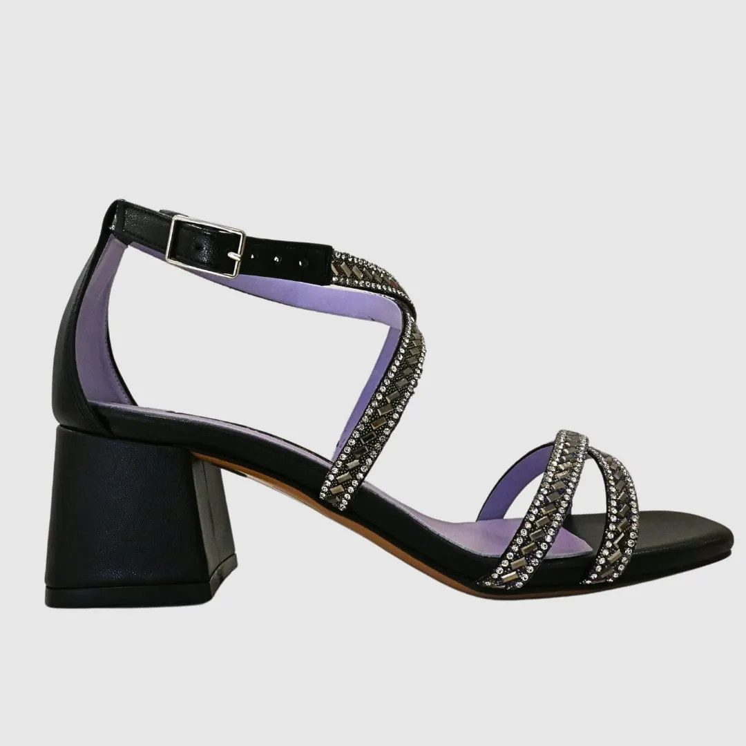 Sandalia cómoda con pedrería | Albano 5250