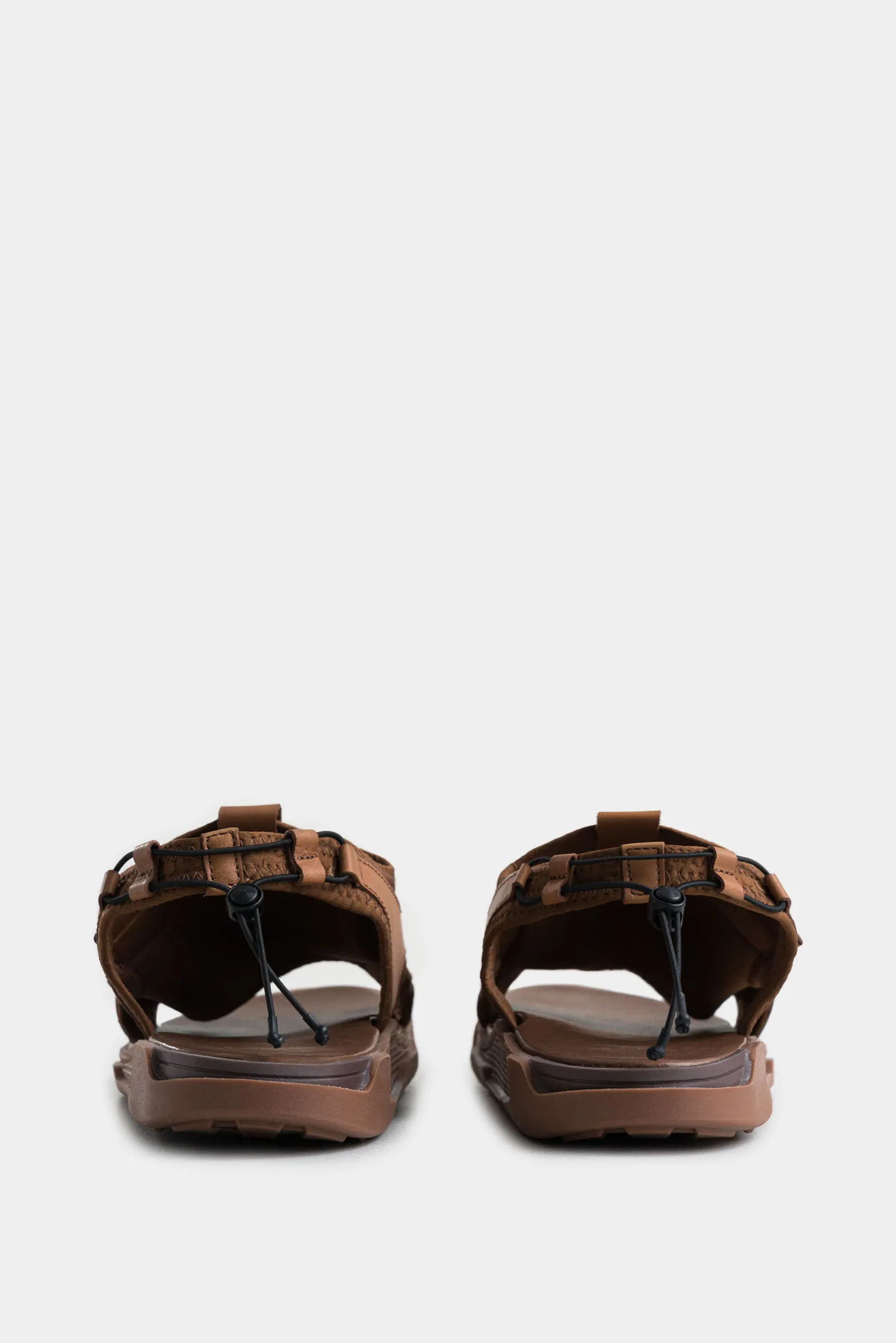 Sandalia halo 2 de cuero y neopreno para hombre silueta deportiva