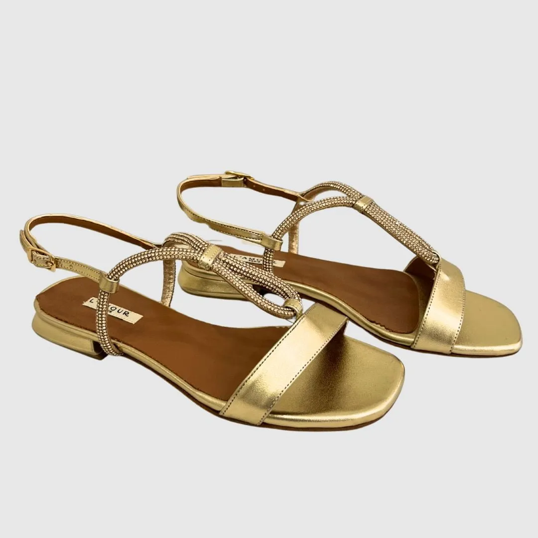 Sandalia plana de color dorado, cómoda y veraniega | L’amour L113