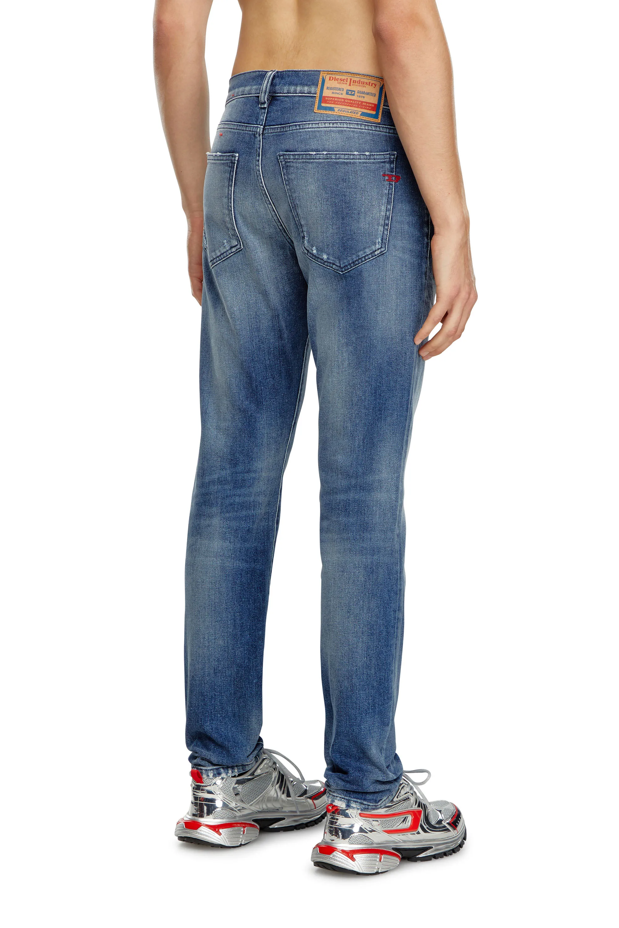 SLIM JEANS 2019 DSTRUKT 09J61