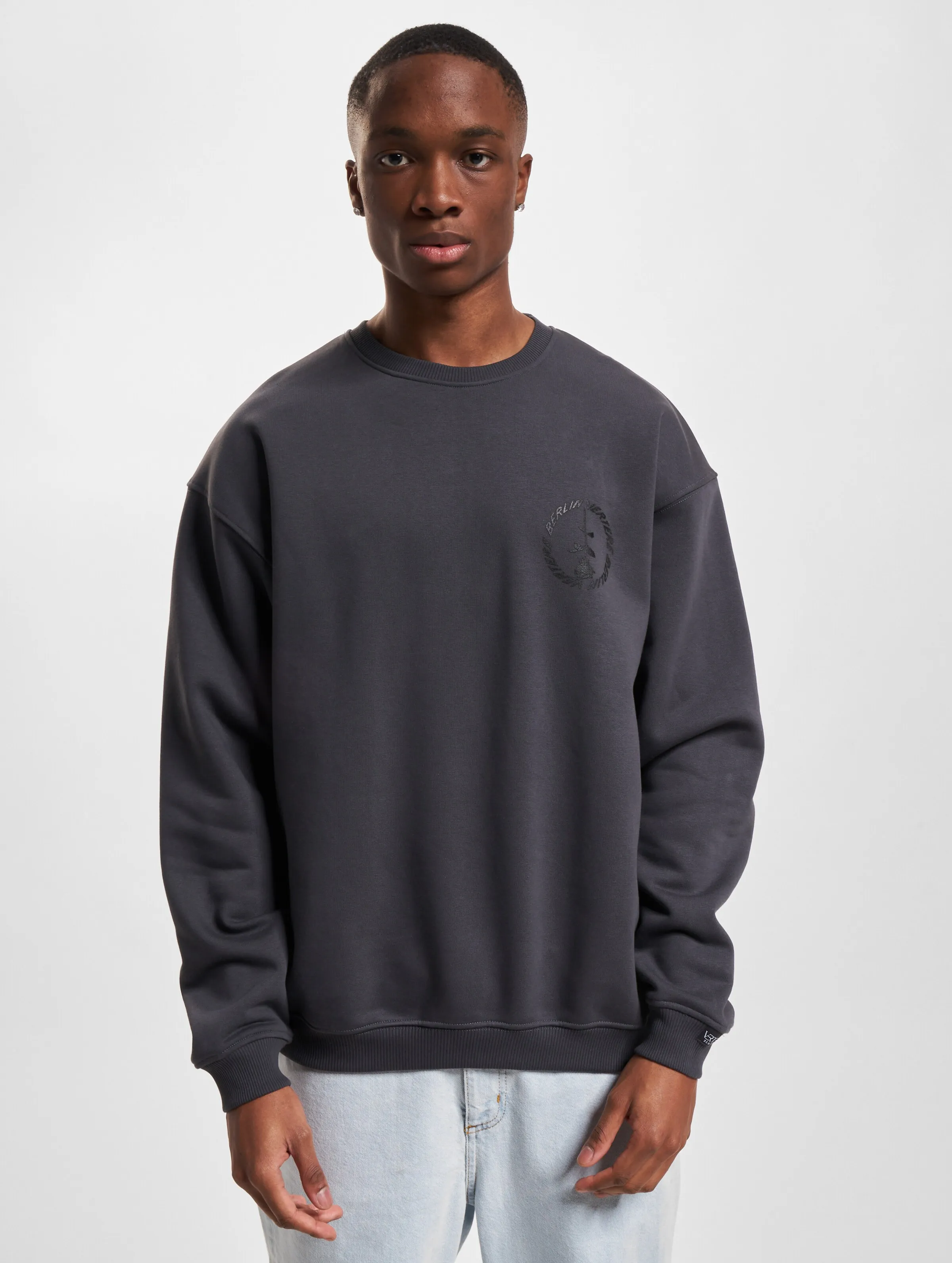 Vertere Berlin Vertere Berlin Circle Logo Sweater