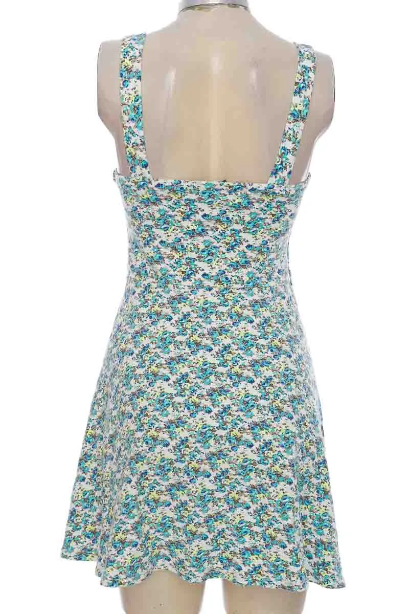 VESTIDO / ENTERIZO COLOR BLANCO  CLOSEANDO