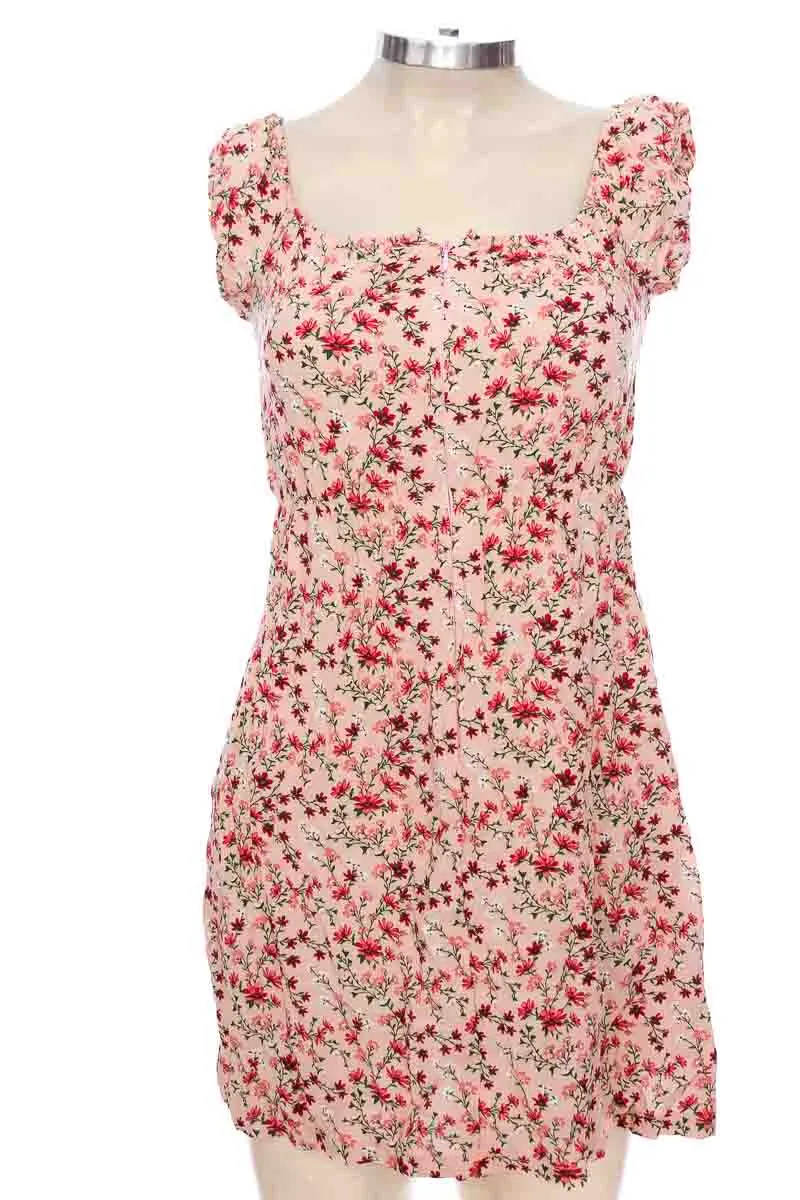 VESTIDO / ENTERIZO COLOR ROSADO  CLOSEANDO