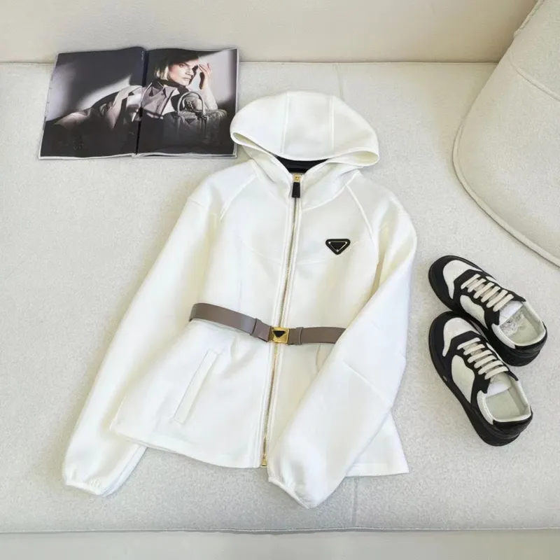 VESTIDO CON CREMALLERA CON CAPUCHA DE LUJO PARA MUJERES, CHAQUETA PARA MUJERES CON CINTURóN DE TRIáNGULO DE METAL DE DISEñADORT