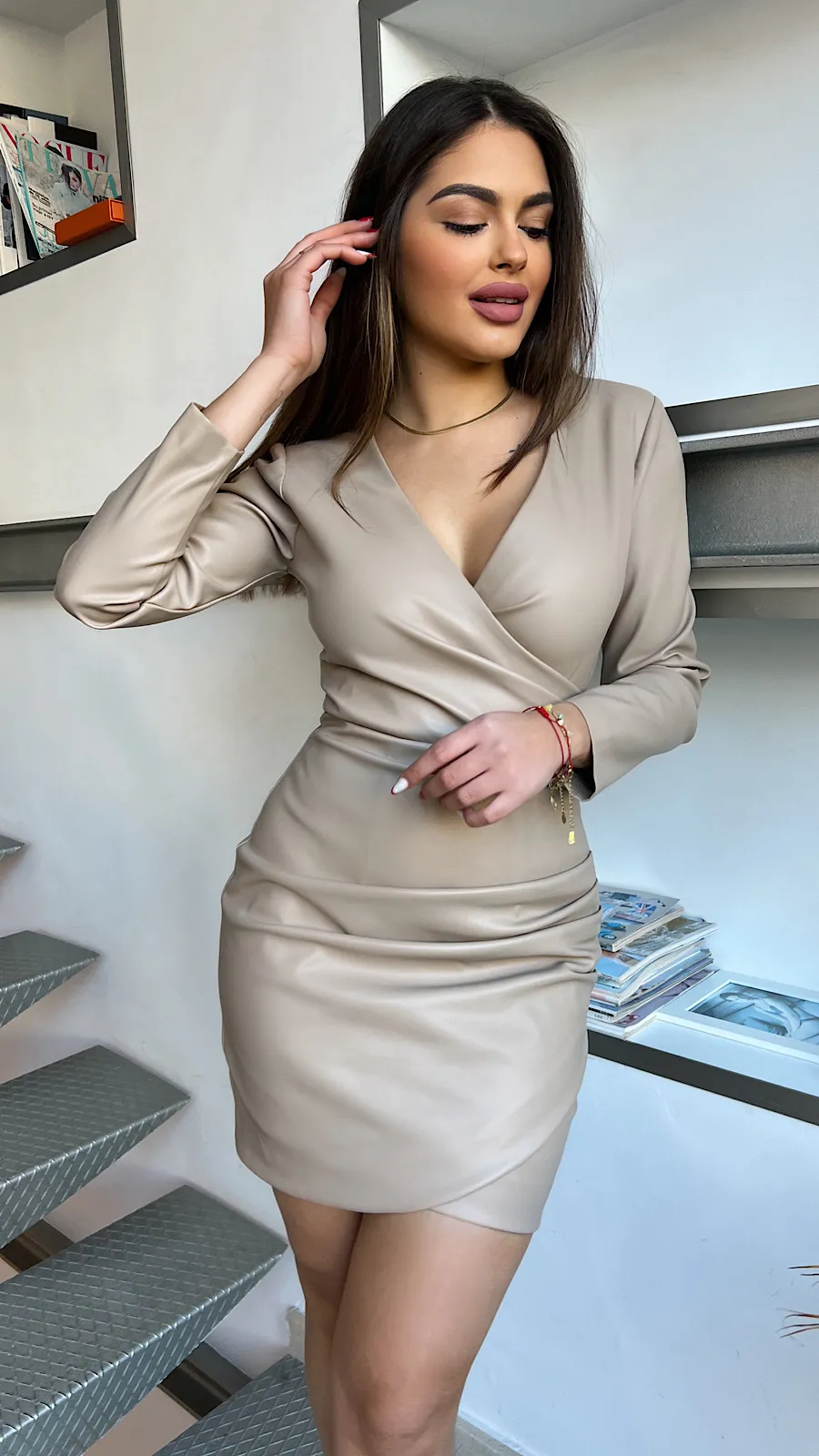 Vestido Cuero Drapeado Beige