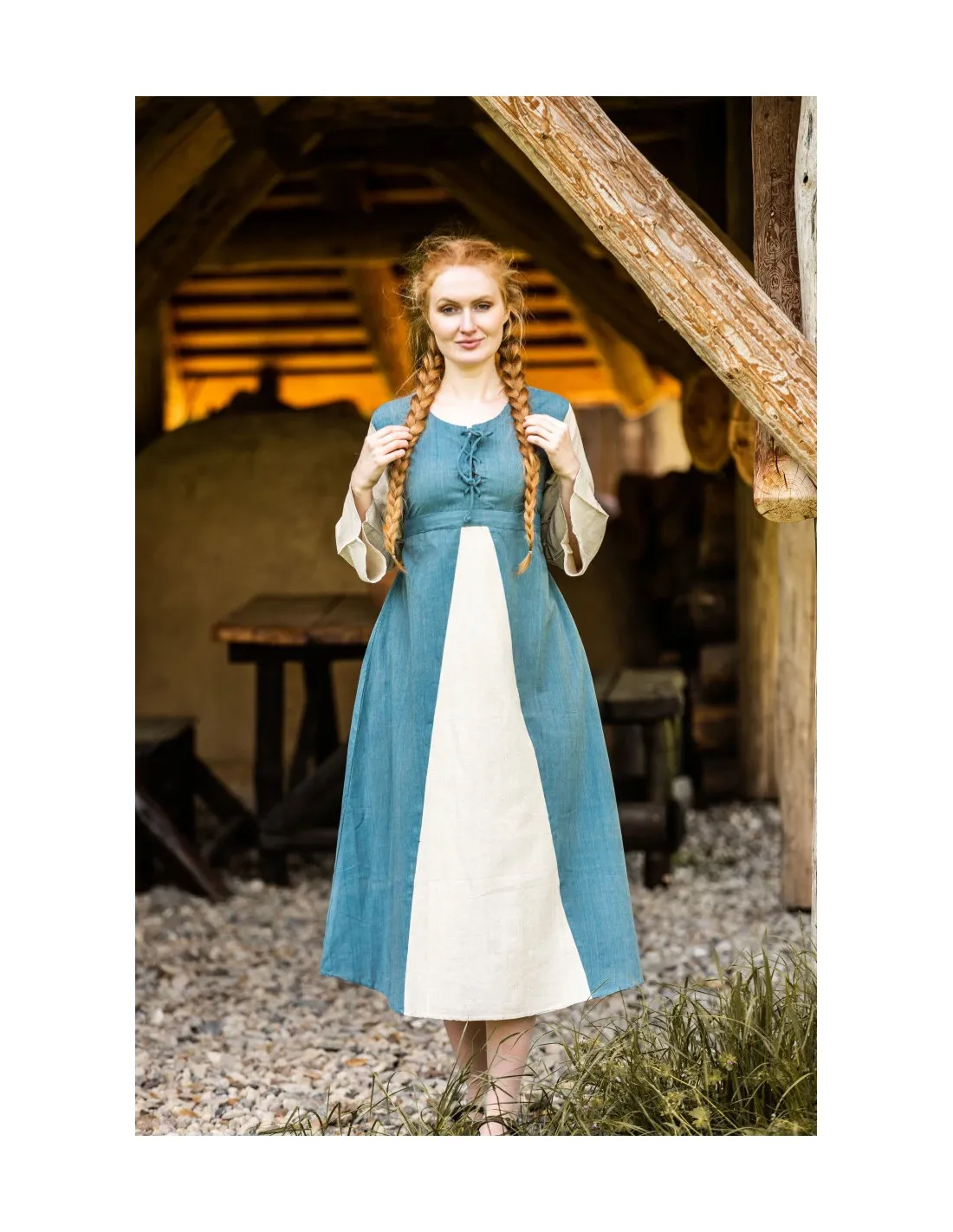 Vestido medieval algodón azul claro modelo Ilse