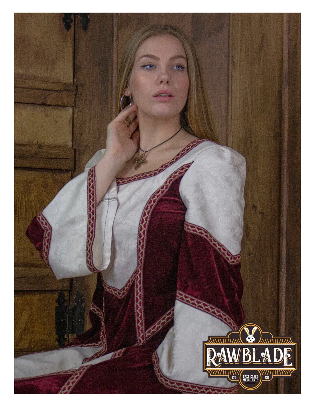 VESTIDO MEDIEVAL CORTESANA AURA  ROJO