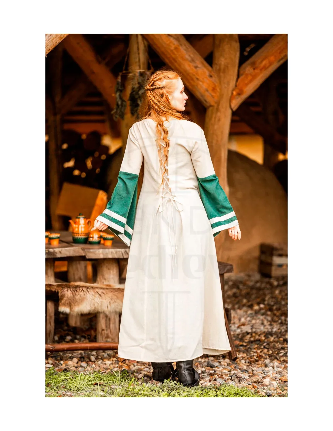 VESTIDO MEDIEVAL MODELO DOROTHEA, COLOR NATURALVERDE