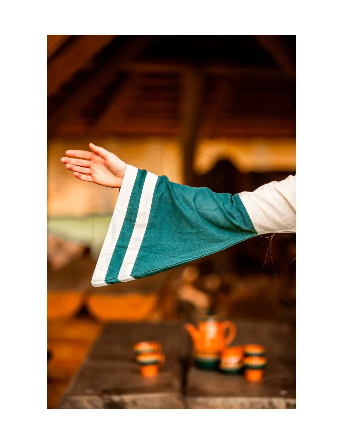 VESTIDO MEDIEVAL MODELO DOROTHEA, COLOR NATURALVERDE