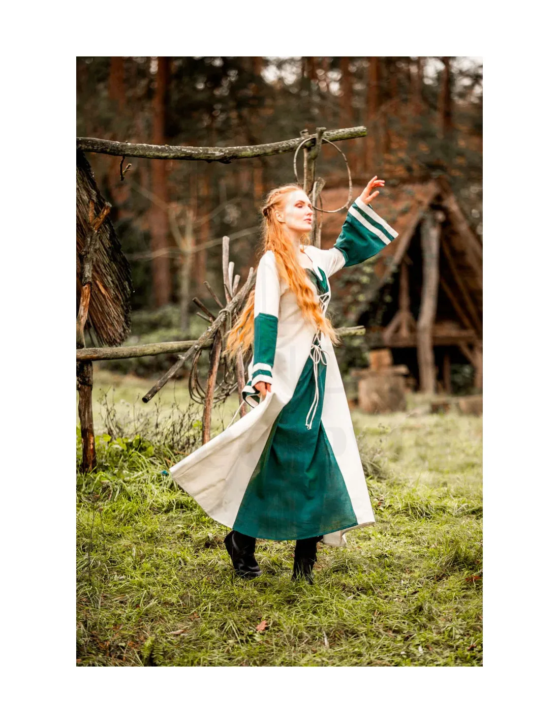 VESTIDO MEDIEVAL MODELO DOROTHEA, COLOR NATURALVERDE
