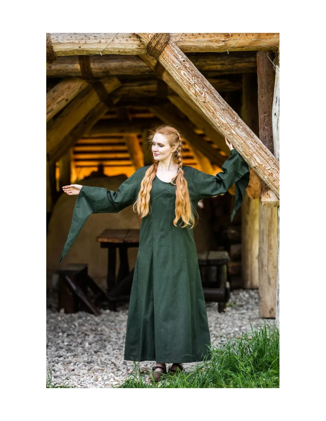 Vestido medieval modelo Marian, verde