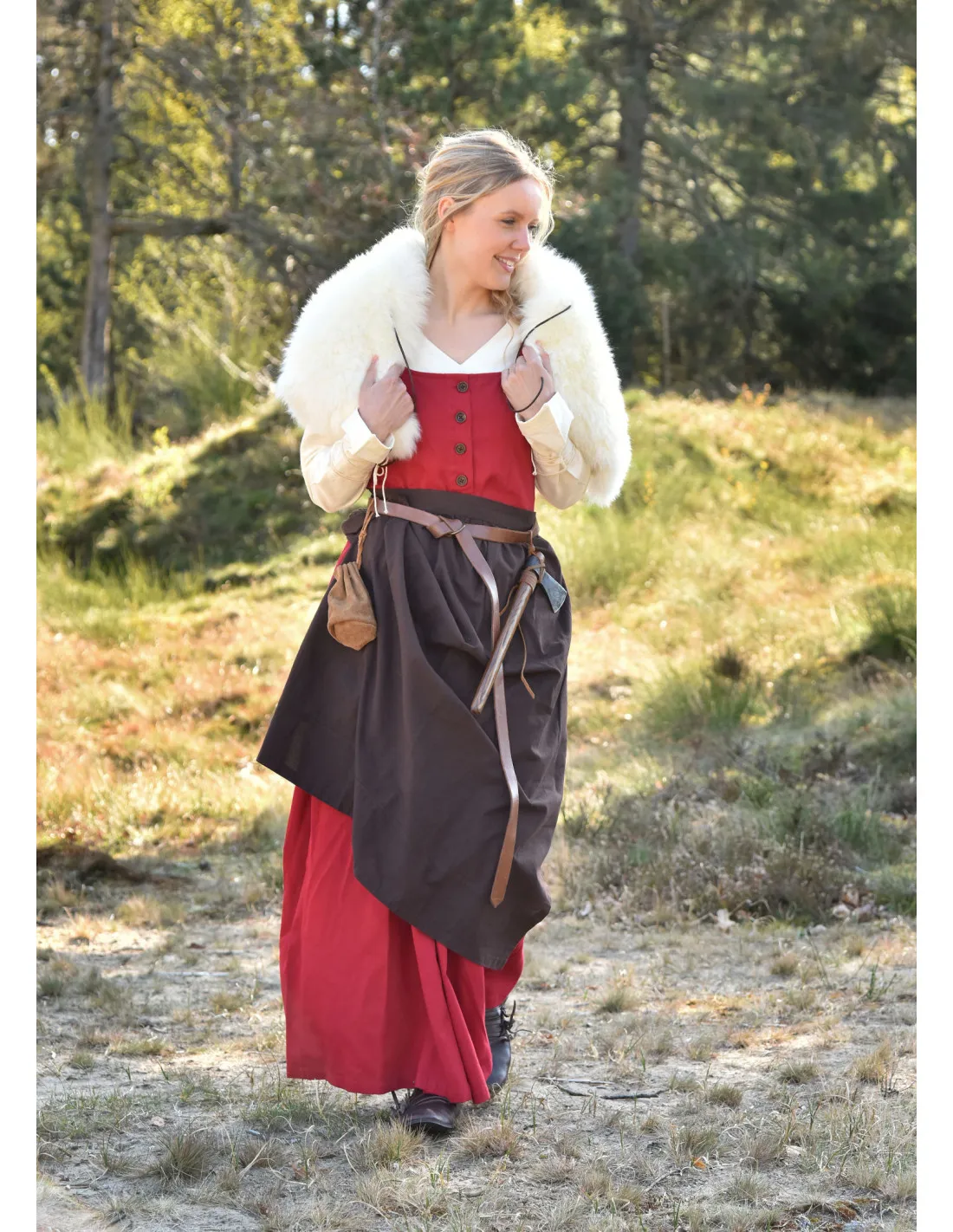 Vestido medieval sin mangas Lene en rojo