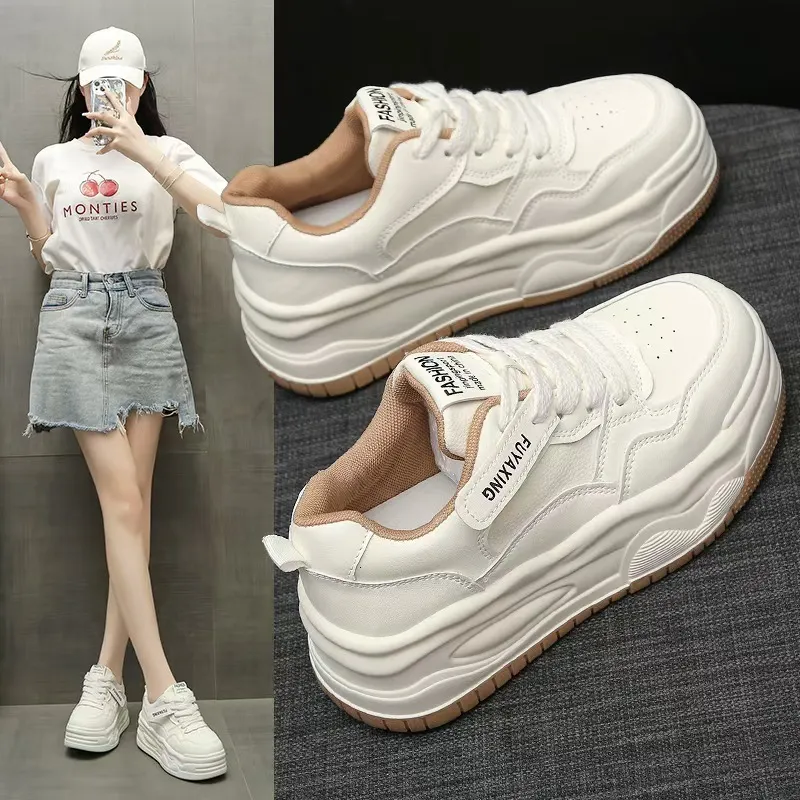 White for Women, 2024 Summer Nuevo pastel de esponja versátil Zapatos de tablero de planta sola gruesas, zapatos de mujer de mod