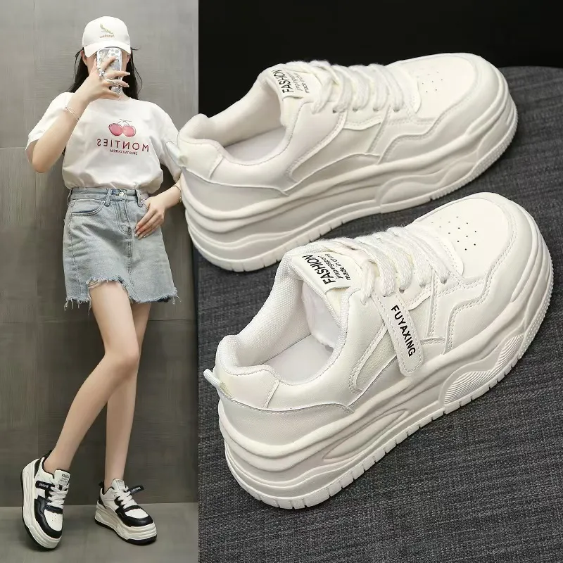 White for Women, 2024 Summer Nuevo pastel de esponja versátil Zapatos de tablero de planta sola gruesas, zapatos de mujer de mod