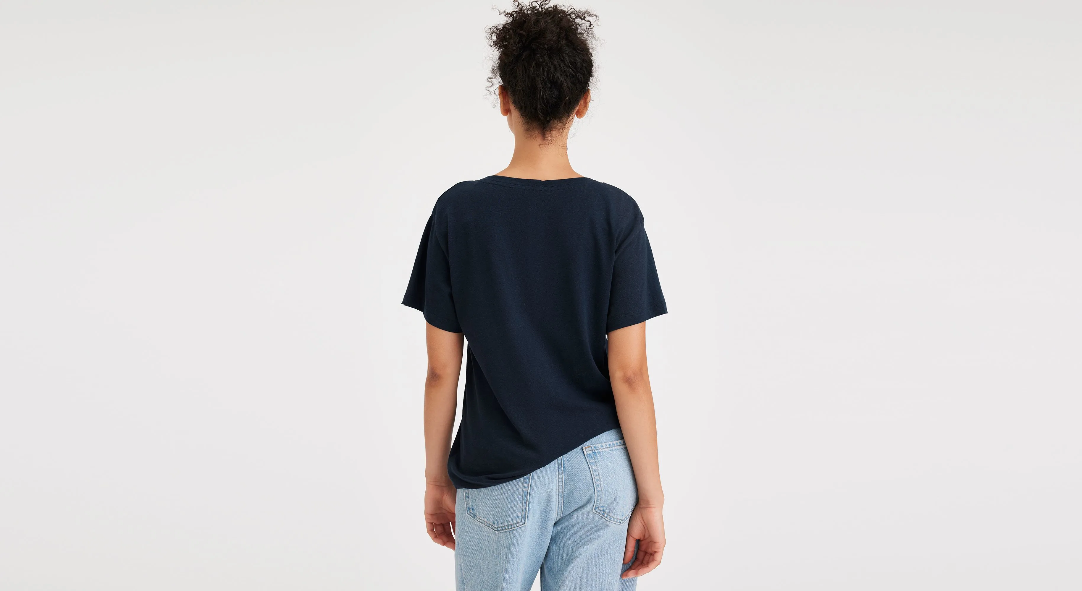 WOMEN'S DEEP VNECK TEE SHIRT