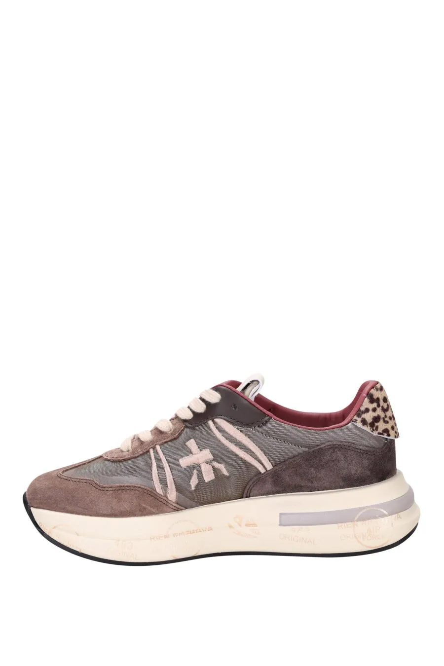 Zapatillas grises con marrón y leopardo 