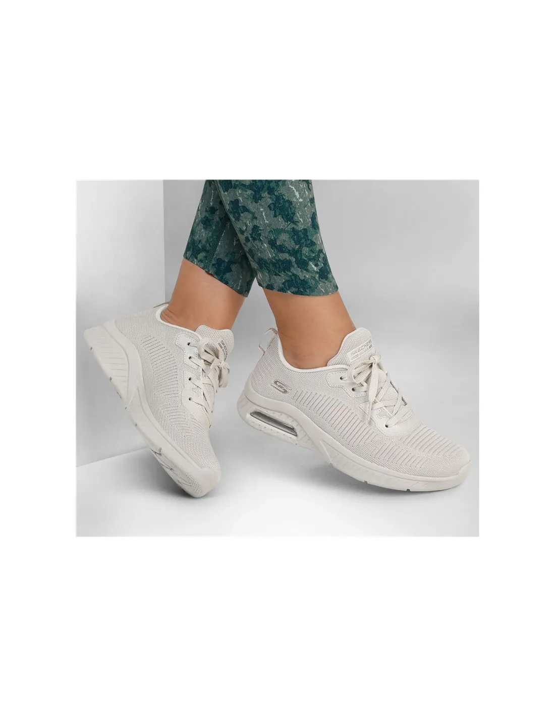 ZAPATILLAS SKECHERS BOBS SQUAD AIR  CLOSE ENCOUNTER BEIGE MUJER