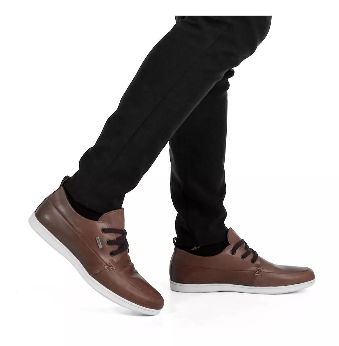 Zapatillas Urbanas Cuero Stone Hombre 1203 