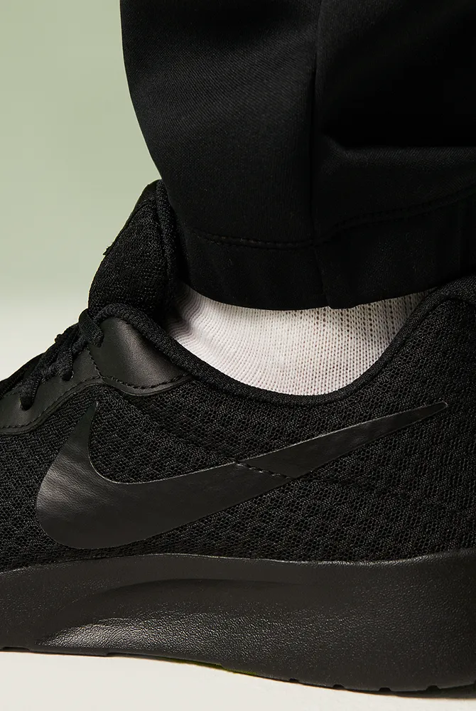 Zapatillas Urbanas Hombre Nike Tanjun Negra 