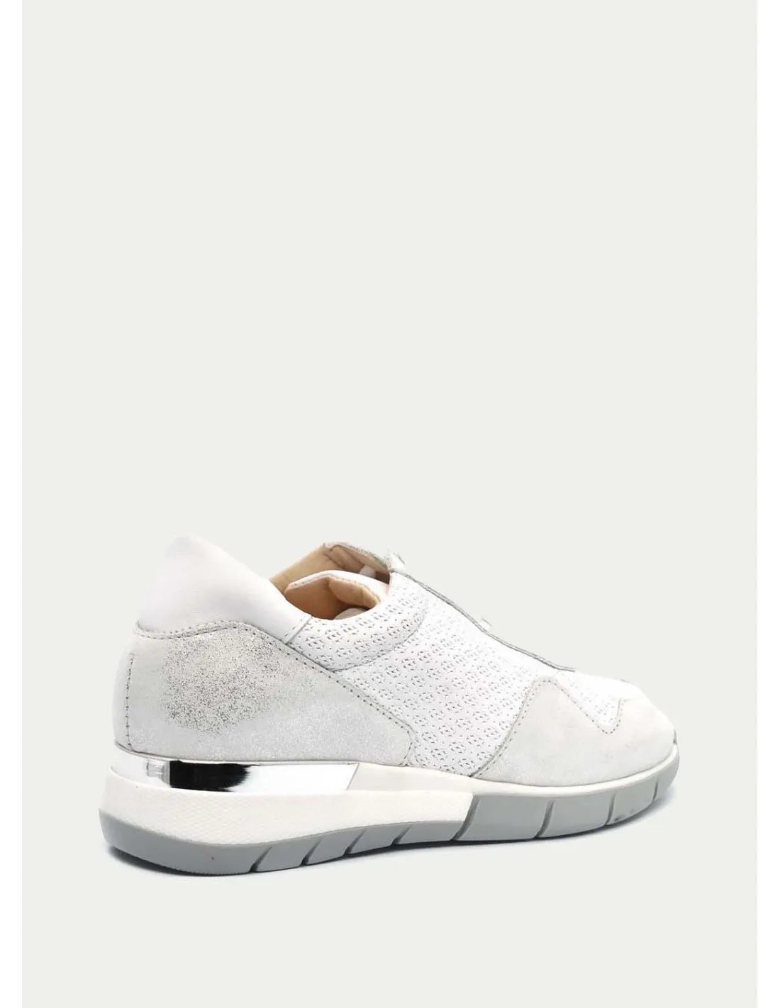 ZAPATILLAS Y SNEAKER PATRICIA MILLER 3608 PLATA 