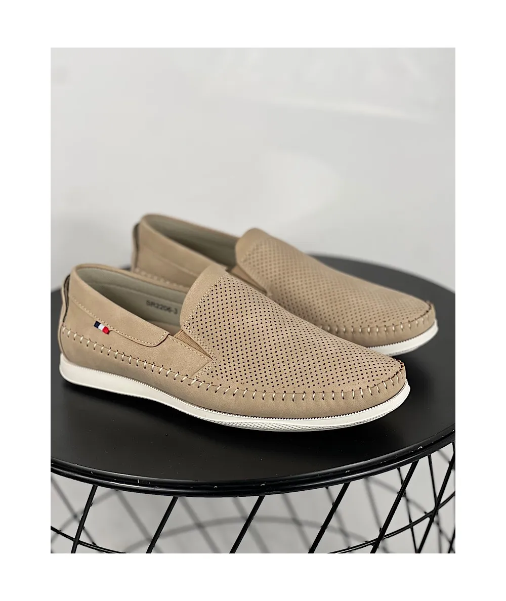 ZAPATO LIGERO CÓMODO SIN CORDON