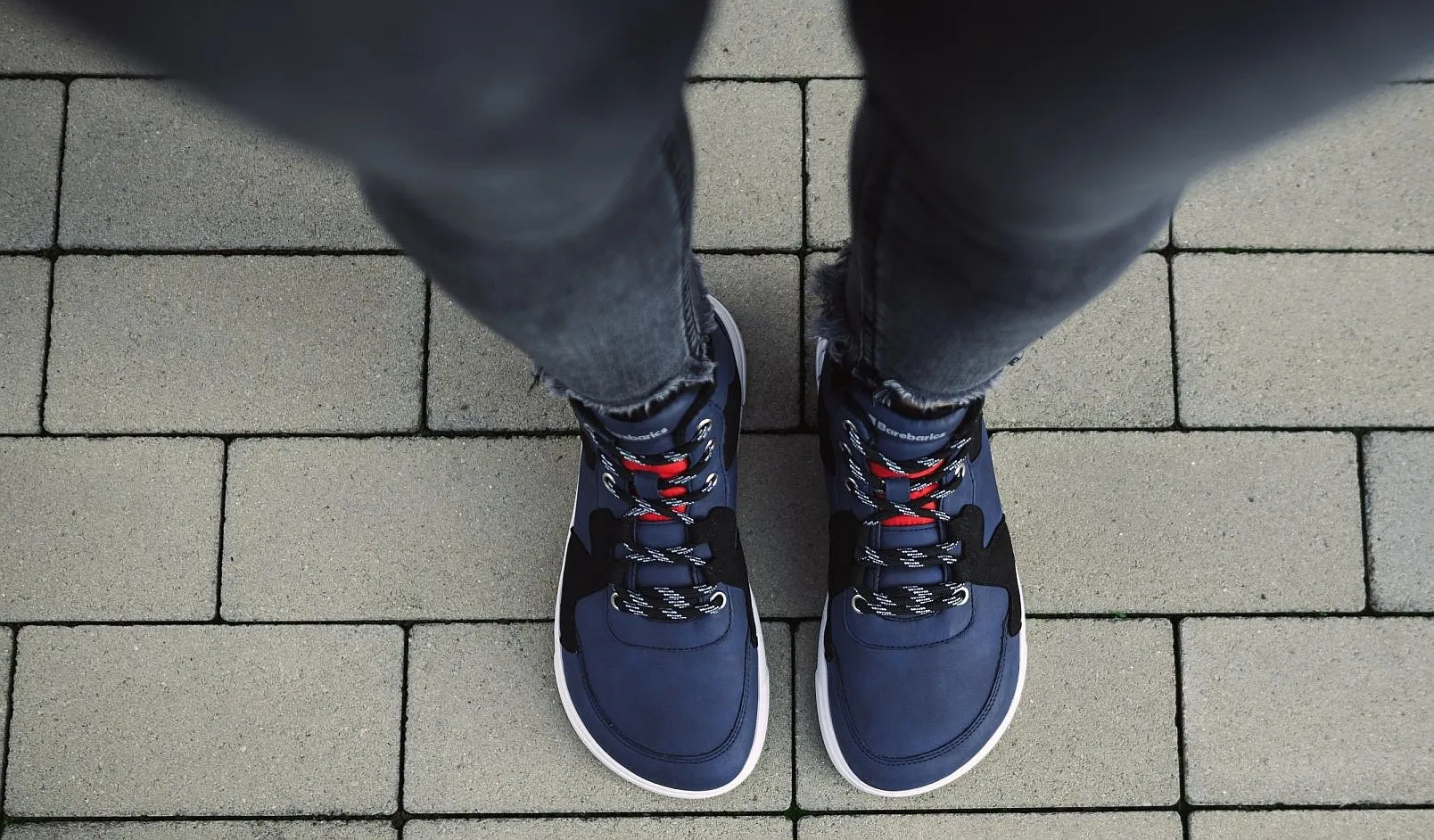 ZAPATOS BAREBARICS LYNX  DARK BLUE & WHITE
